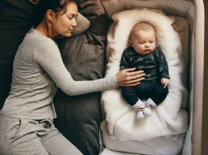 co-sleeping, dormitul cu copilul,